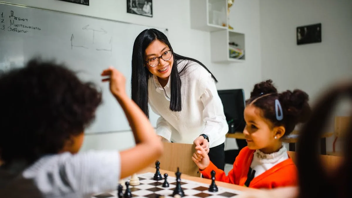 DO NOT USE THE MIND IN THE APOCRYPHAL INTELLIGENCE IN THE SCHOOLS