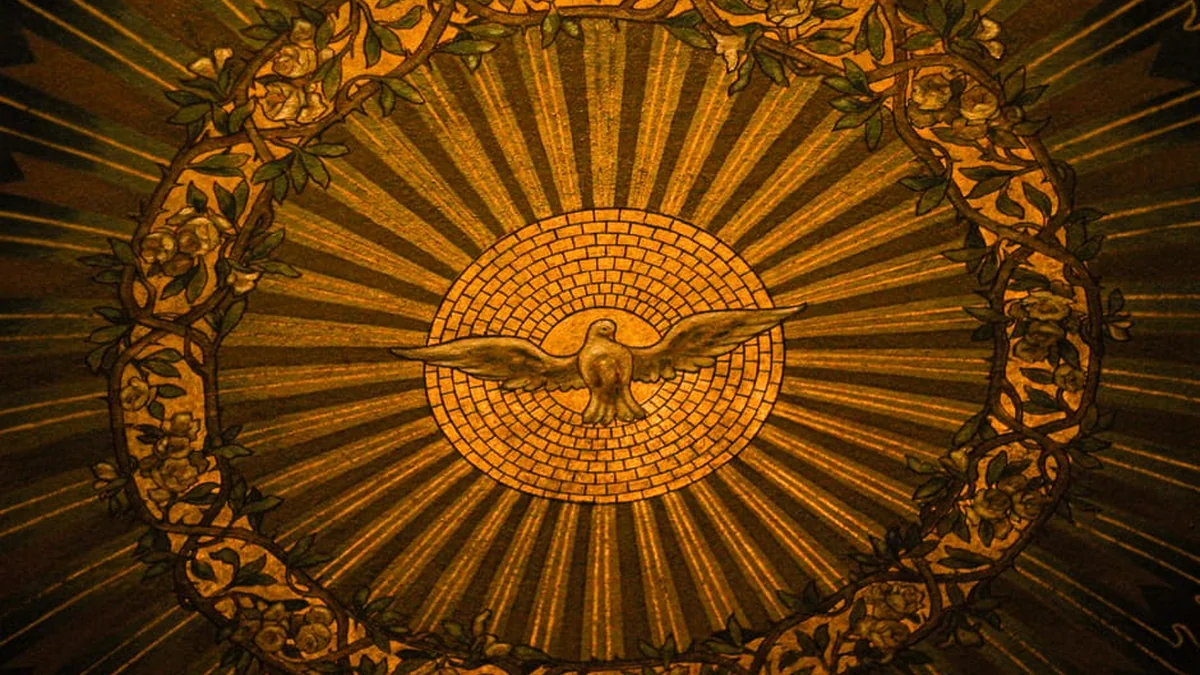 SETTE DAYS OF THE GREAT NATIONAL HOLIDAY Orthodox Christians celebrate the Great Holy Day