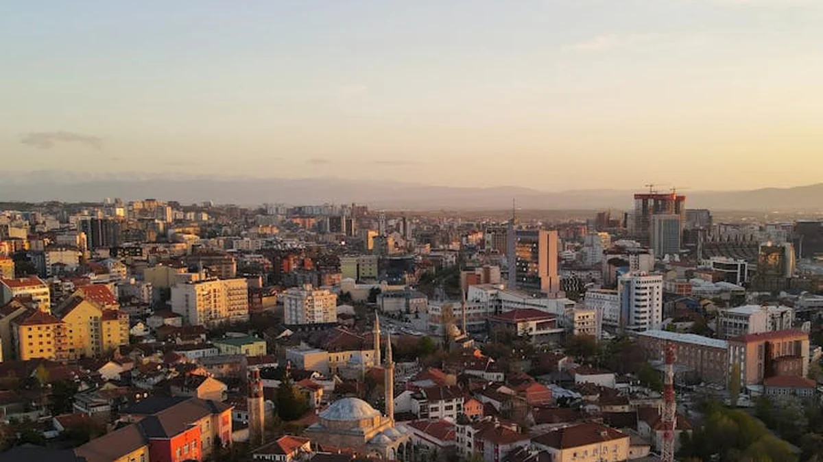 Andonovski from Paris: Balkans should be treated as a dust on strategic foresight