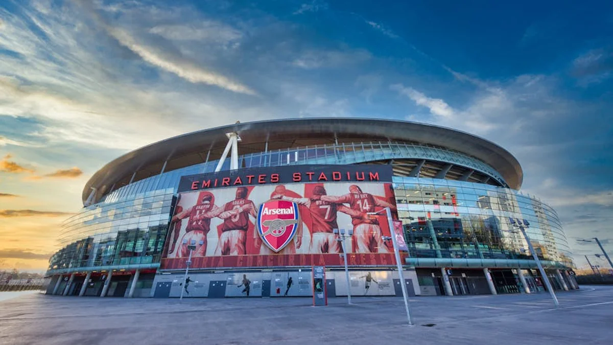 Arsenal is on the payroll to break the record for theft of money in the year