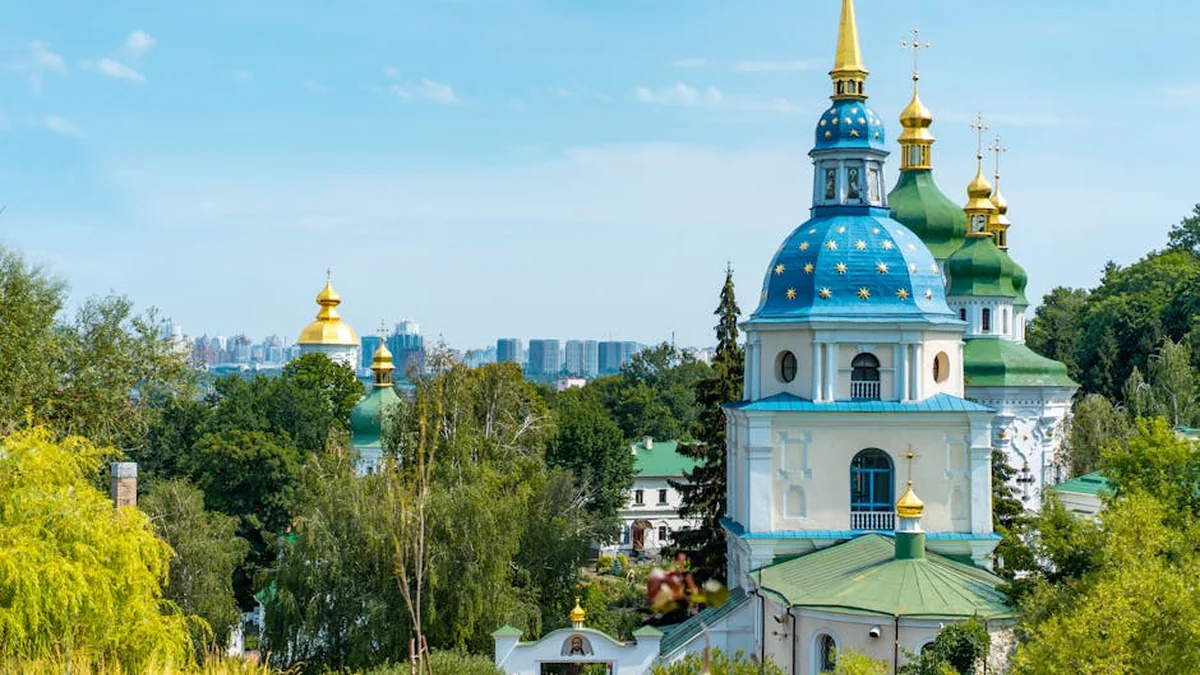 In Russian attacks in Ukrainian cities, at least 11 people were killed