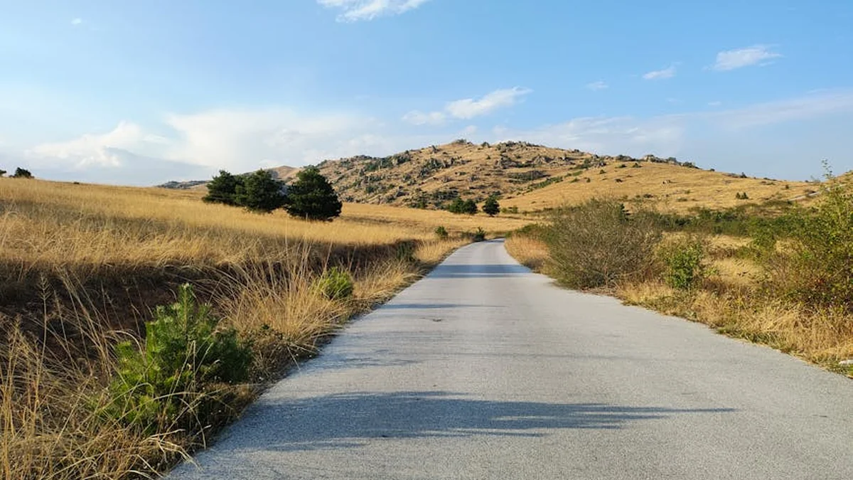 Where is the A1 motorway from Prilep to Bitola – DO NOT TURN OFF THE LAMP, BUT EVE WHEN YOU WALK THROUGH IT