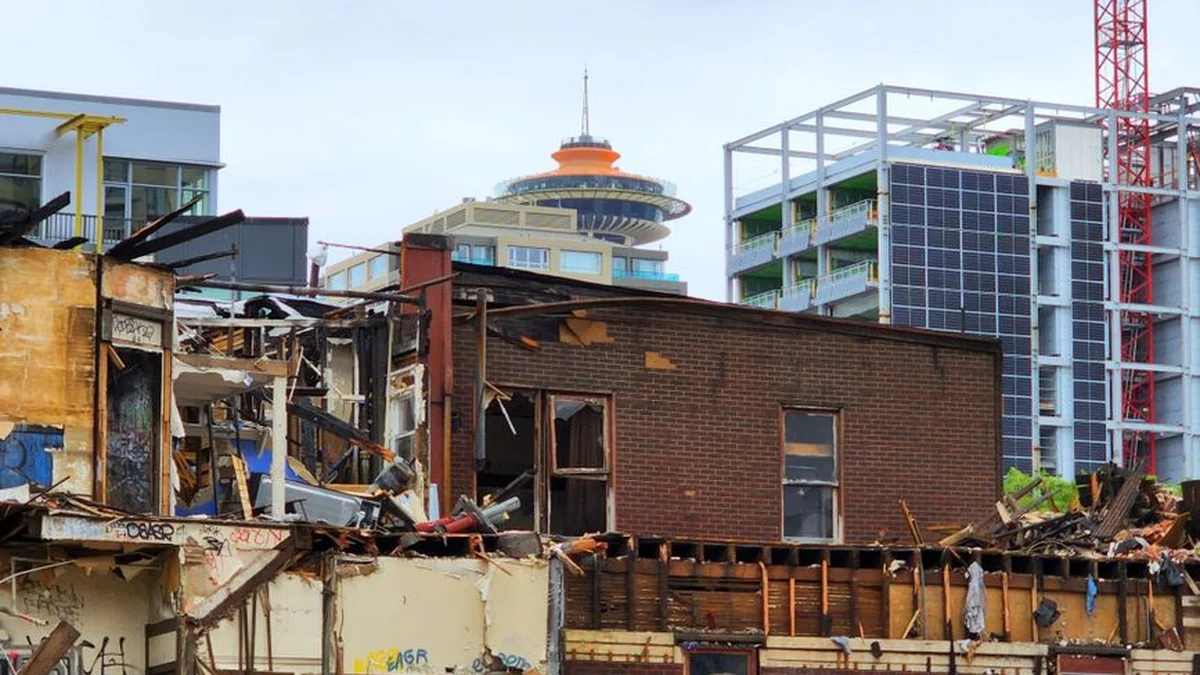 During the reconstruction, Mitzkoiski eye-witnessed new energy and great results from Vlatadon