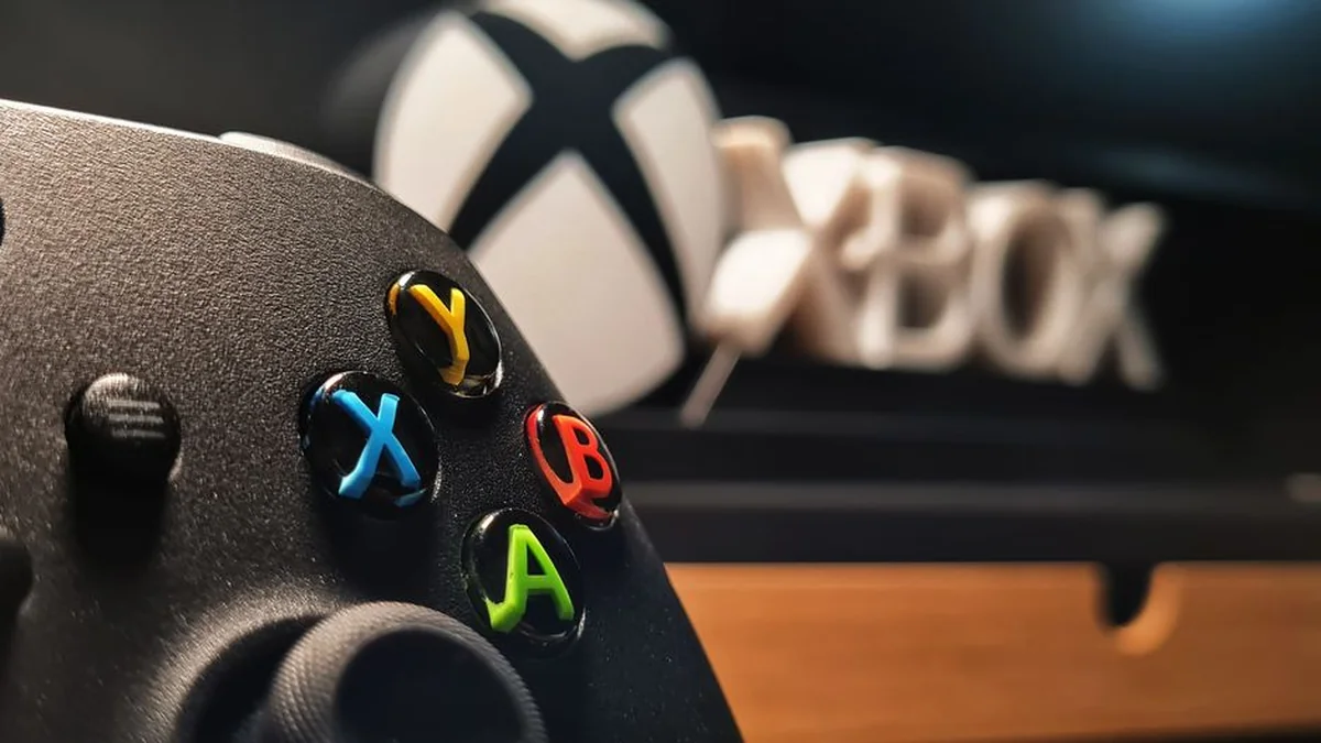 In the new Microsoft restructuring, 3,200 employees and four studios are being released from XBOX