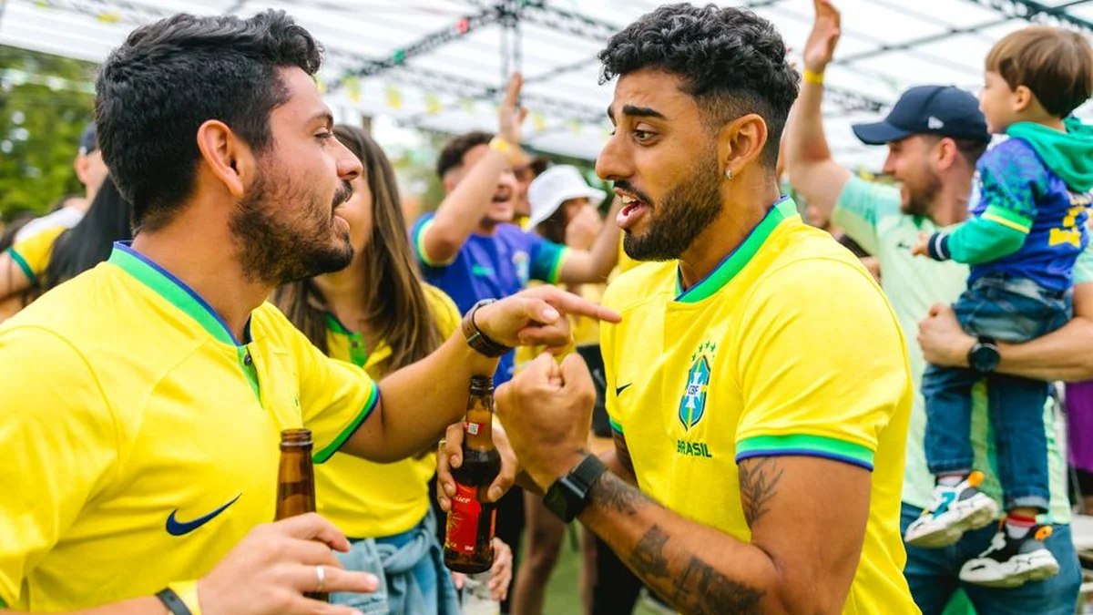Only one fighter flew to Brazil with a representative airplane!