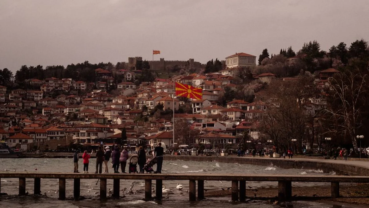 The Macedonian text: The Macedonian people are afraid of the poison they call Macedonia